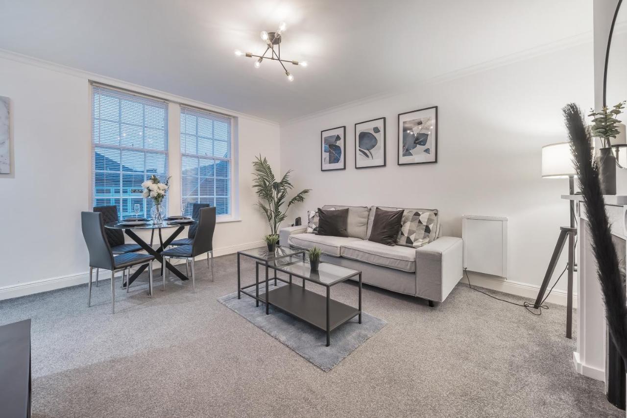 Modern, City Centre -2 Bedroom Apartments Ридинг Экстерьер фото