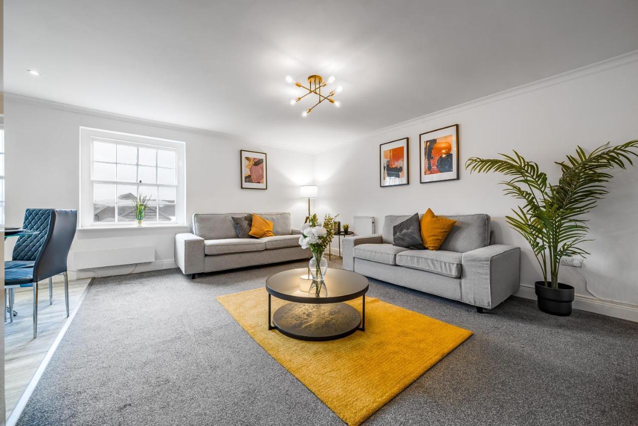 Modern, City Centre -2 Bedroom Apartments Ридинг Экстерьер фото